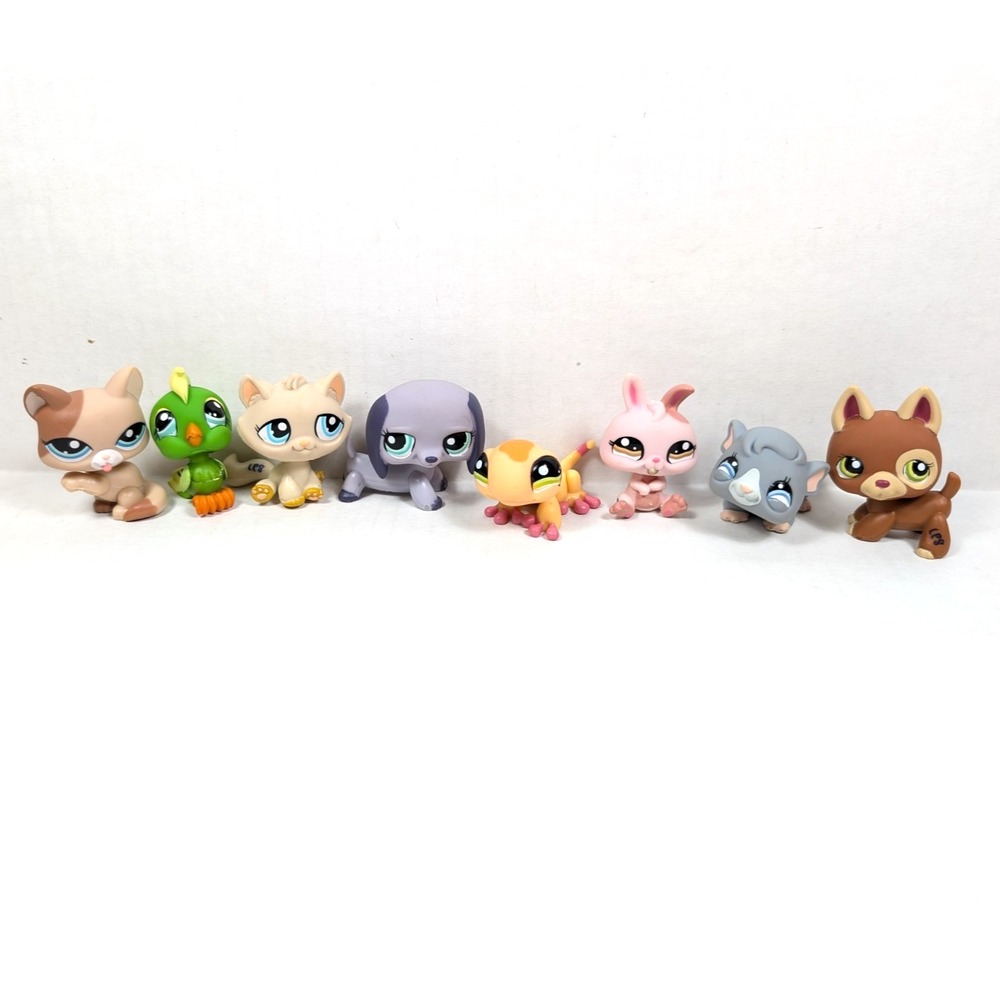 Authentic Littlest Pet Shop Collectors Pack 8 Pets #1362-#1369
